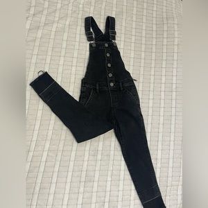 Gap brand girls blk overalls! Great condition!